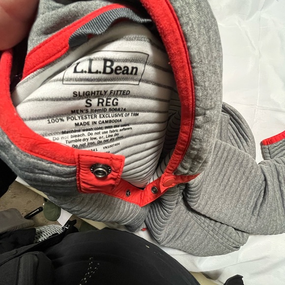 L.L. Bean Gray Turtleneck Sweater with Red Trim - Picture 3 of 4